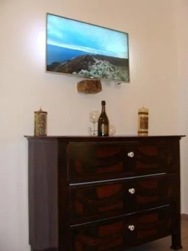 Studio Apartment In Icici With Air Condition, Wifi